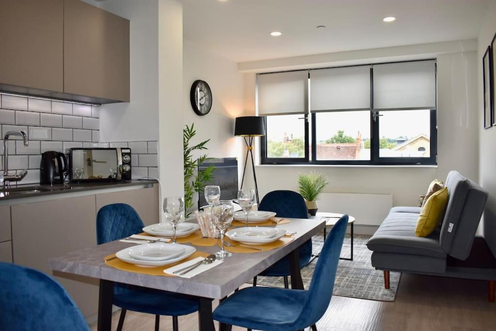 Stylish Modern 1Bed Apartment In Bedford Exterior photo