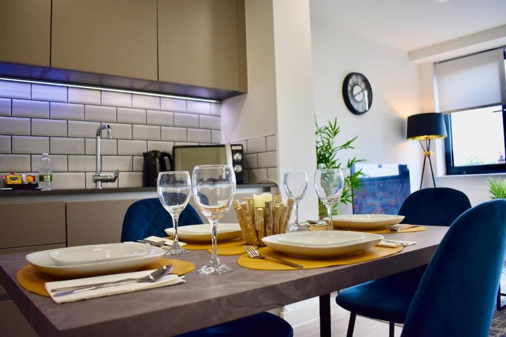 Stylish Modern 1Bed Apartment In Bedford Exterior photo